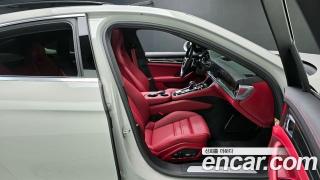 Porsche Panamera 2023 — photo 10