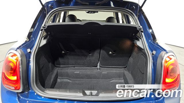 Mini Cooper 2018 — photo 20