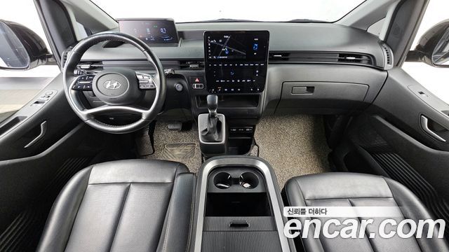 Hyundai Staria 2022 — photo 7