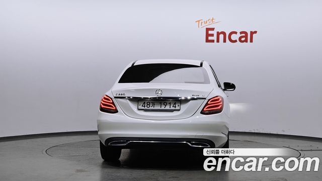 Mercedes-Benz C-Class 2015 — photo 4