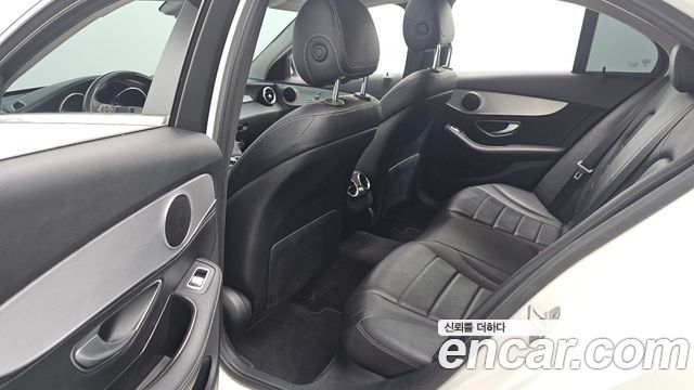 Mercedes-Benz C-Class 2015 — photo 12