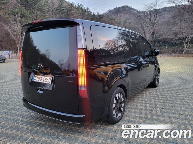 Hyundai Staria 2022 — photo 4