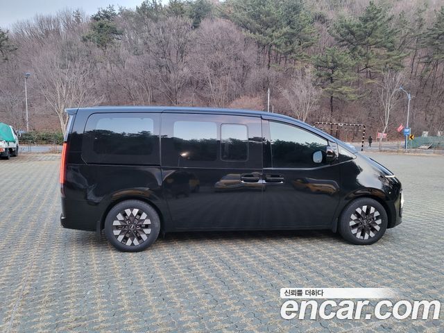 Hyundai Staria 2022 — photo 5