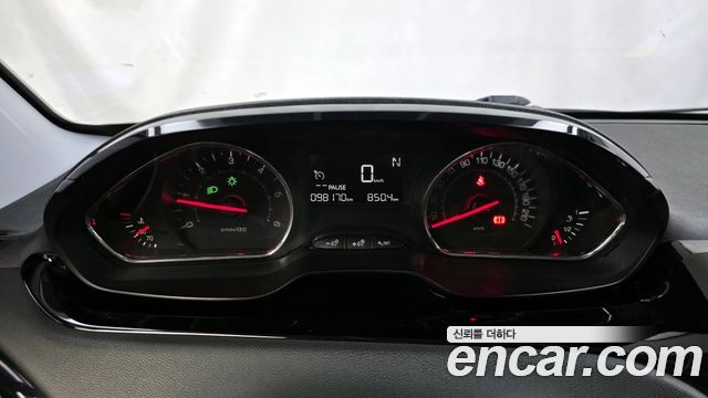 Peugeot 208 2016 — photo 8