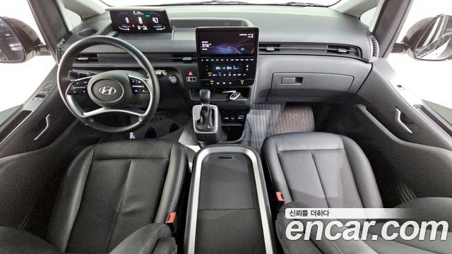 Hyundai Staria 2022 — photo 7