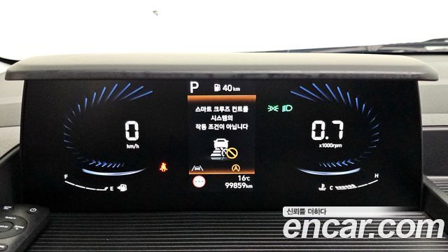 Hyundai Staria 2022 — photo 8
