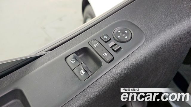 Hyundai Staria 2022 — photo 13