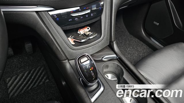 Cadillac XT5 2018 — photo 9