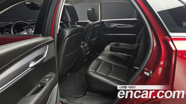 Cadillac XT5 2018 — photo 12