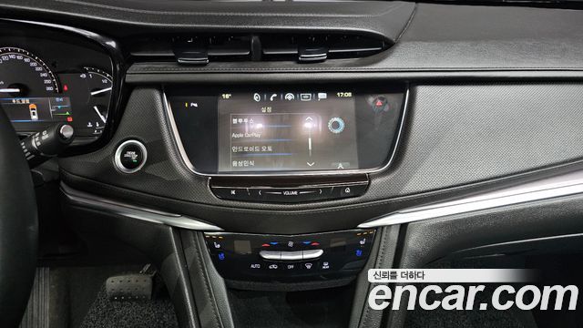 Cadillac XT5 2018 — photo 14