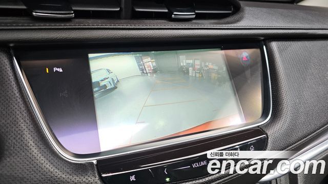 Cadillac XT5 2018 — photo 15
