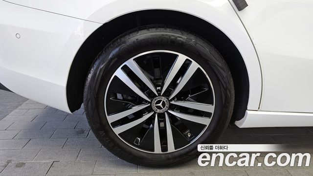 Mercedes-Benz A-Class 2021 — photo 5