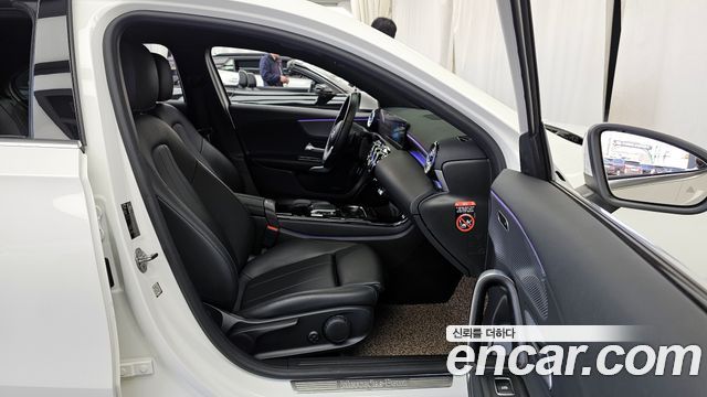 Mercedes-Benz A-Class 2021 — photo 11