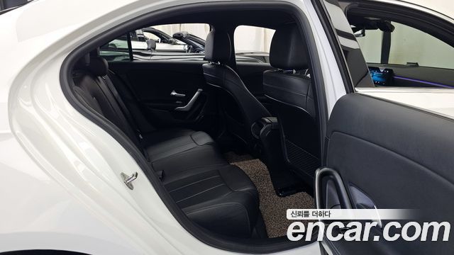 Mercedes-Benz A-Class 2021 — photo 12