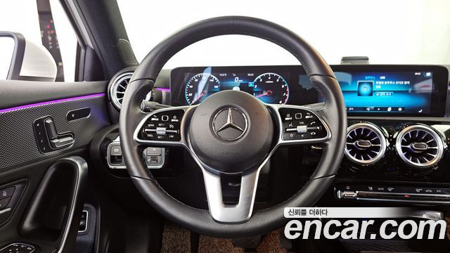 Mercedes-Benz A-Class 2021 — photo 13