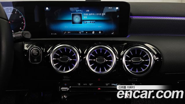 Mercedes-Benz A-Class 2021 — photo 14