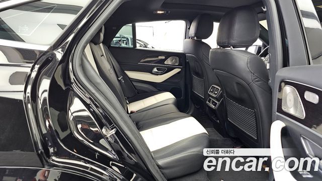 Mercedes-Benz GLE-Class 2023 — photo 12