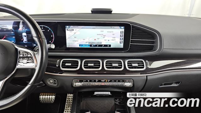 Mercedes-Benz GLE-Class 2023 — photo 14