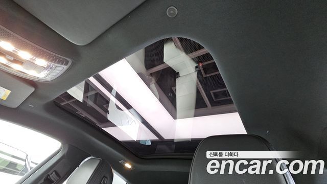 Mercedes-Benz GLE-Class 2023 — photo 18