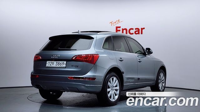 Audi Q5 2012 — photo 2