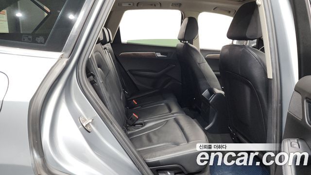 Audi Q5 2012 — photo 12