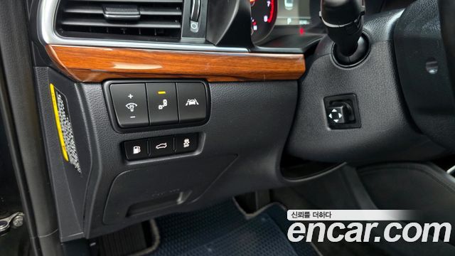 Kia K7 2016 — photo 15