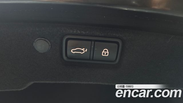 Kia K7 2016 — photo 20