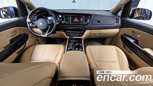 Kia Canival 2019 — photo 7