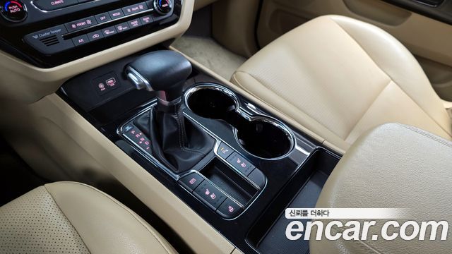 Kia Canival 2019 — photo 9