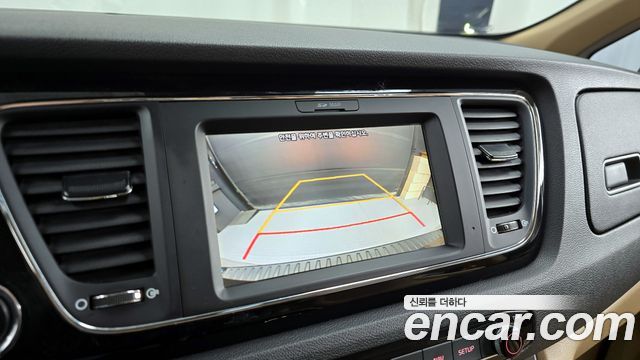 Kia Canival 2019 — photo 15