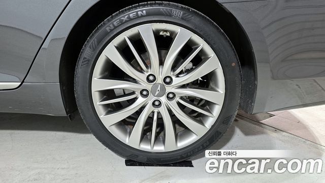 Genesis G80 2017 — photo 5