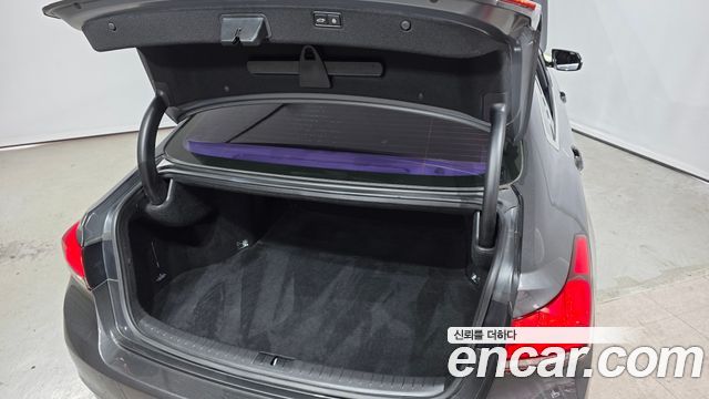 Genesis G80 2017 — photo 20