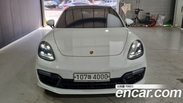 Porsche Panamera 2020 — photo 3