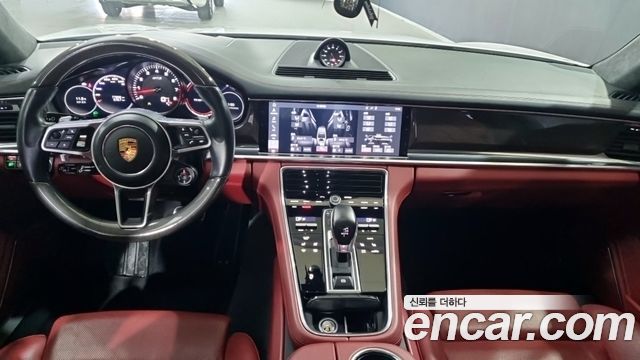 Porsche Panamera 2020 — photo 5