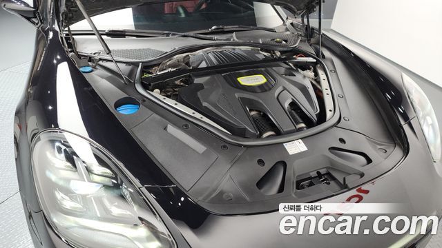 Porsche Panamera 2019 — photo 6