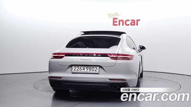 Porsche Panamera 2020 — photo 4