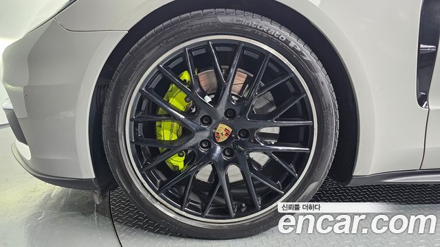 Porsche Panamera 2020 — photo 5