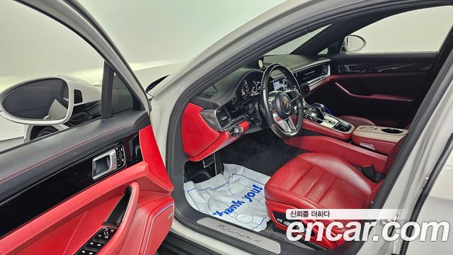 Porsche Panamera 2020 — photo 10