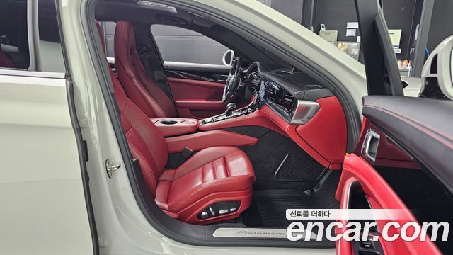 Porsche Panamera 2020 — photo 12
