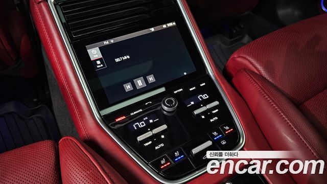 Porsche Panamera 2020 — photo 18