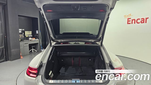 Porsche Panamera 2020 — photo 20