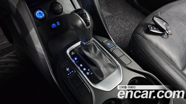 Hyundai Santafe 2016 — photo 9