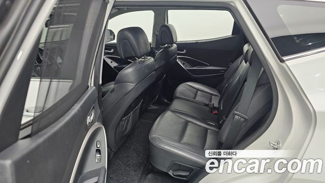 Hyundai Santafe 2016 — photo 13