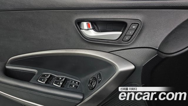 Hyundai Santafe 2016 — photo 19