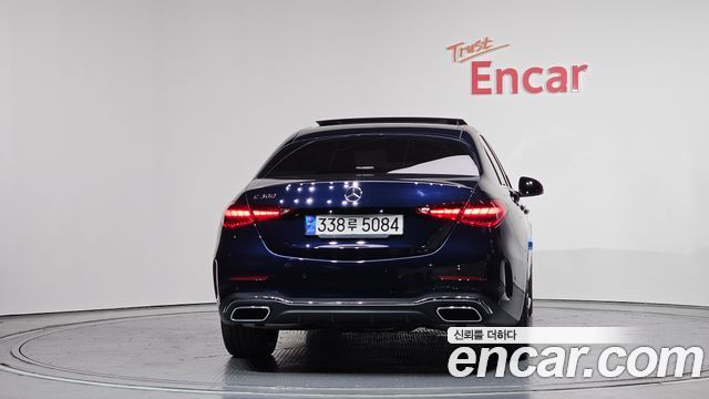 Mercedes-Benz C-Class 2022 — photo 4