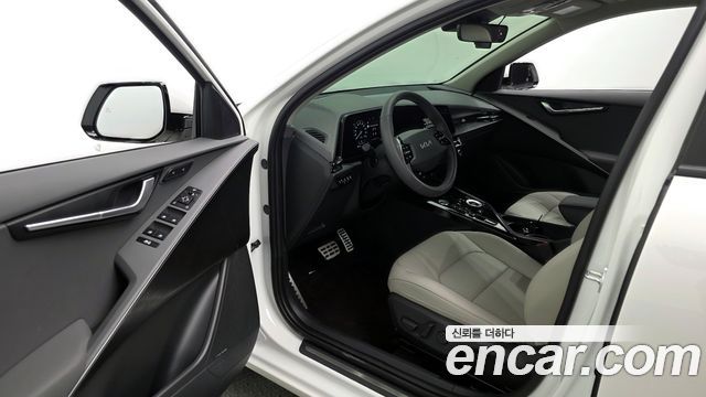 Kia Niro 2025 — photo 10