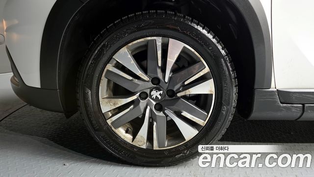 Peugeot 2008 2019 — photo 5