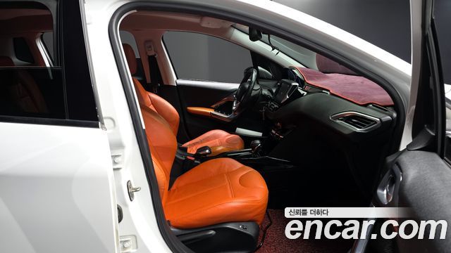 Peugeot 2008 2019 — photo 10