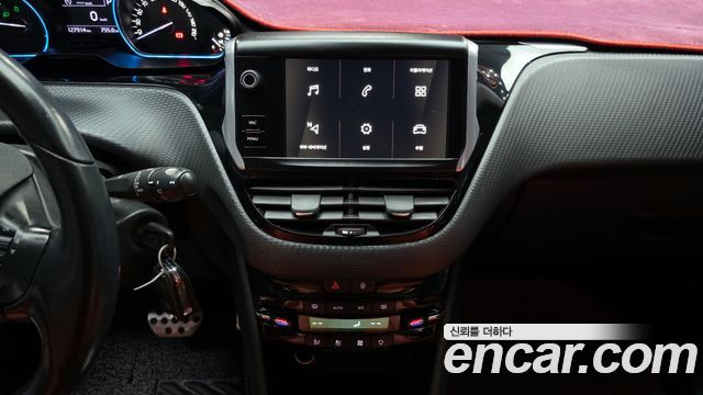 Peugeot 2008 2019 — photo 14
