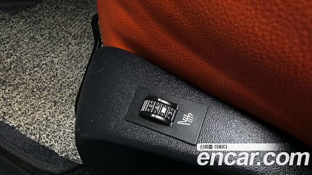 Peugeot 2008 2019 — photo 17